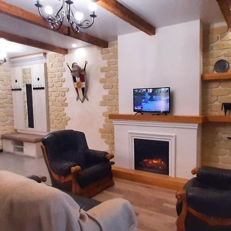 Гетьманські Палати , Старе Місто, 2 Спальні, Балкон-Тераса , 85 М Кв Kamianets-Podilskyi Ngoại thất bức ảnh