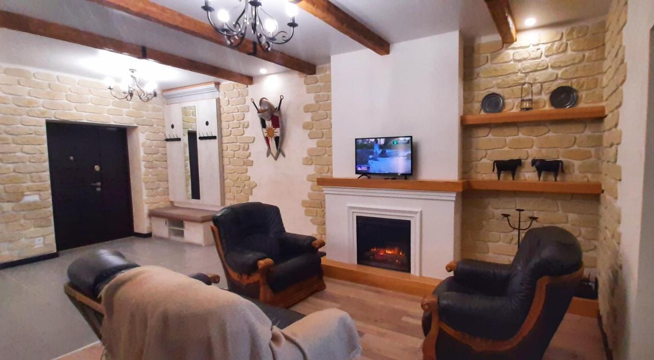 Гетьманські Палати , Старе Місто, 2 Спальні, Балкон-Тераса , 85 М Кв Kamianets-Podilskyi Ngoại thất bức ảnh