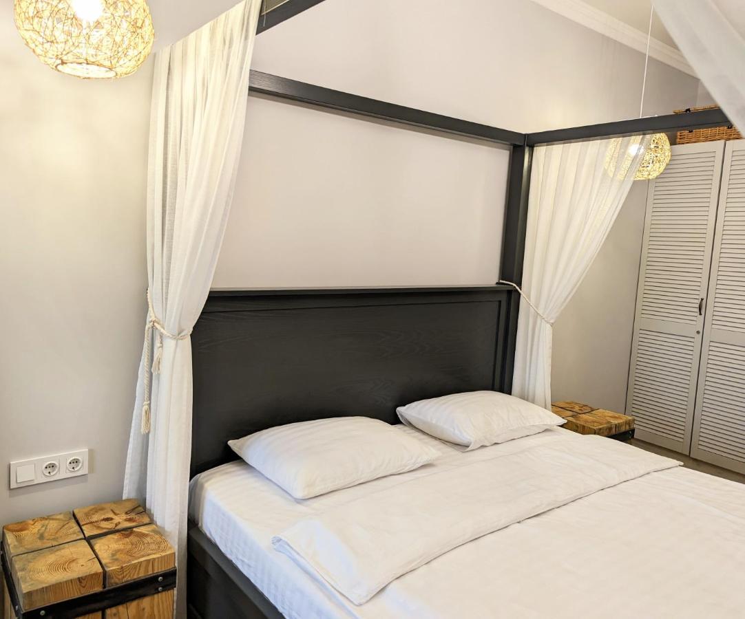 Гетьманські Палати , Старе Місто, 2 Спальні, Балкон-Тераса , 85 М Кв Kamianets-Podilskyi Ngoại thất bức ảnh