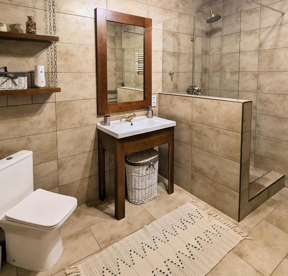 Гетьманські Палати , Старе Місто, 2 Спальні, Балкон-Тераса , 85 М Кв Kamianets-Podilskyi Ngoại thất bức ảnh
