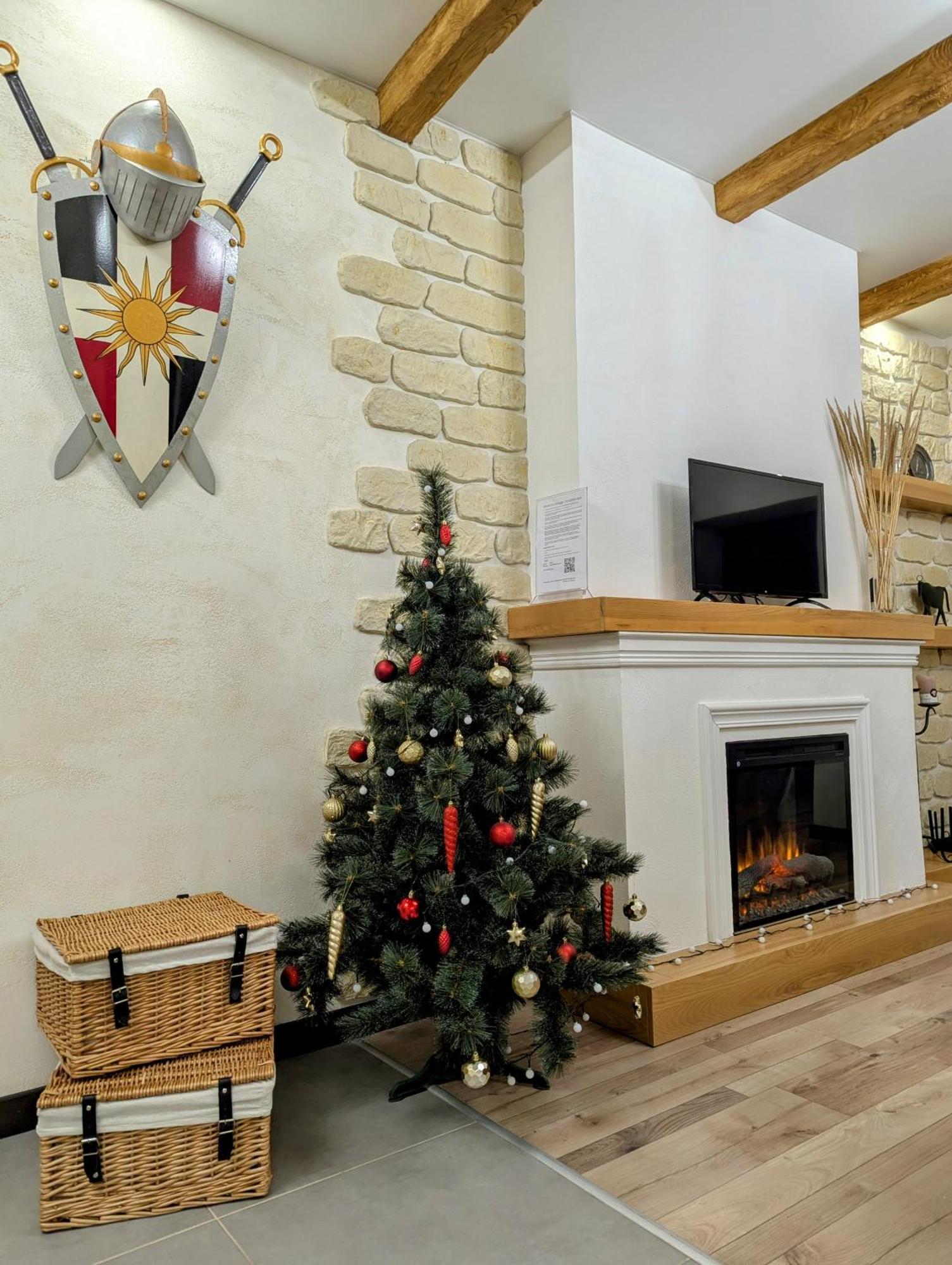 Гетьманські Палати , Старе Місто, 2 Спальні, Балкон-Тераса , 85 М Кв Kamianets-Podilskyi Ngoại thất bức ảnh